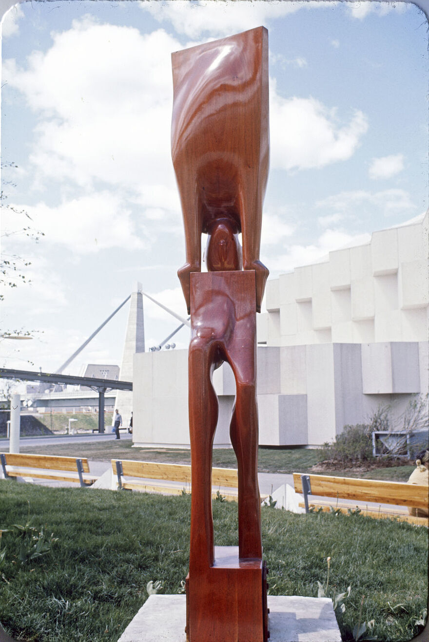 06M_P586S1SS1D1967-035_001