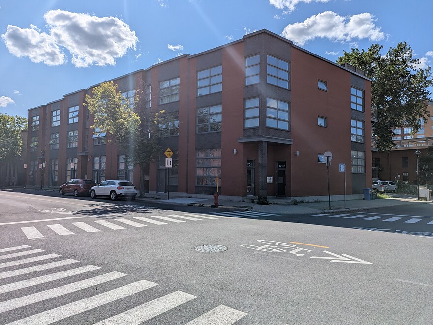 PXL_20250801_195827653