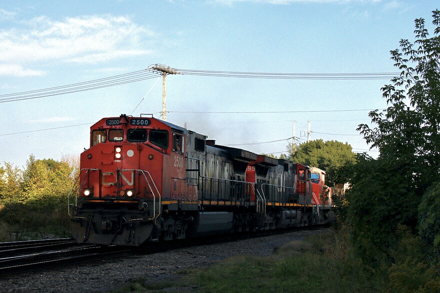 2FB29B33-700C-49E9-8DDB-01880D85153B_1_201_a