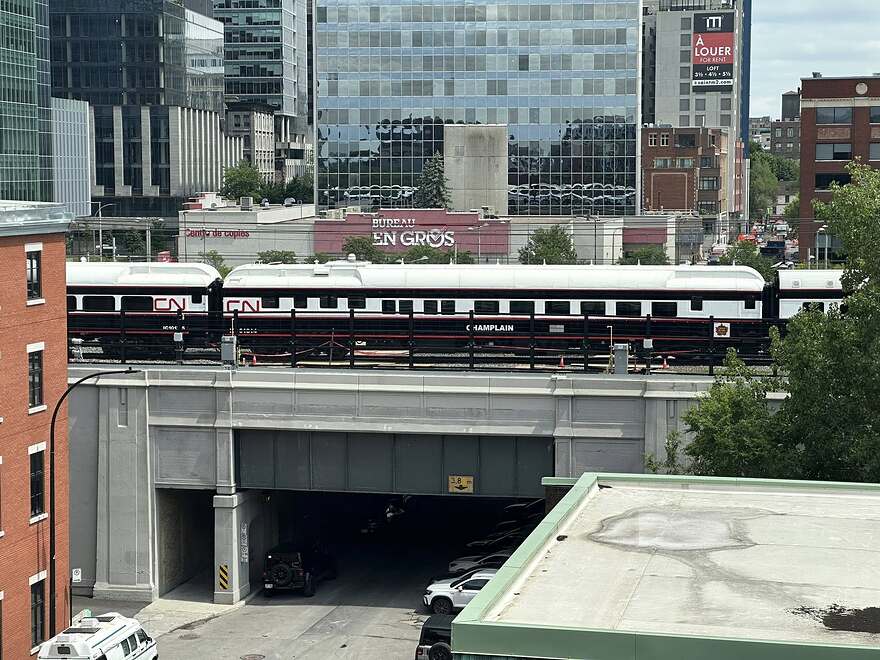 Train de passagers du CN ©Alex Buchanan