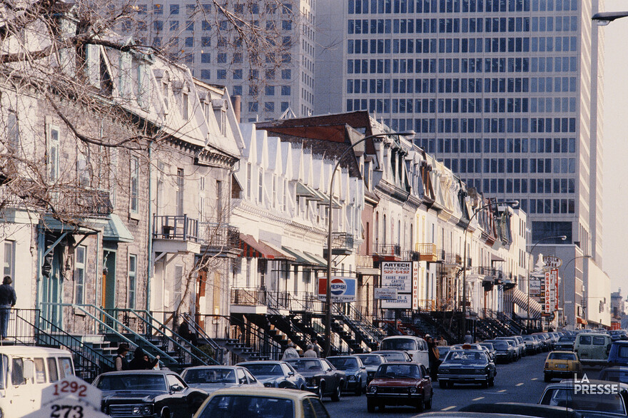 06M_P833S5D1978-0286_0002