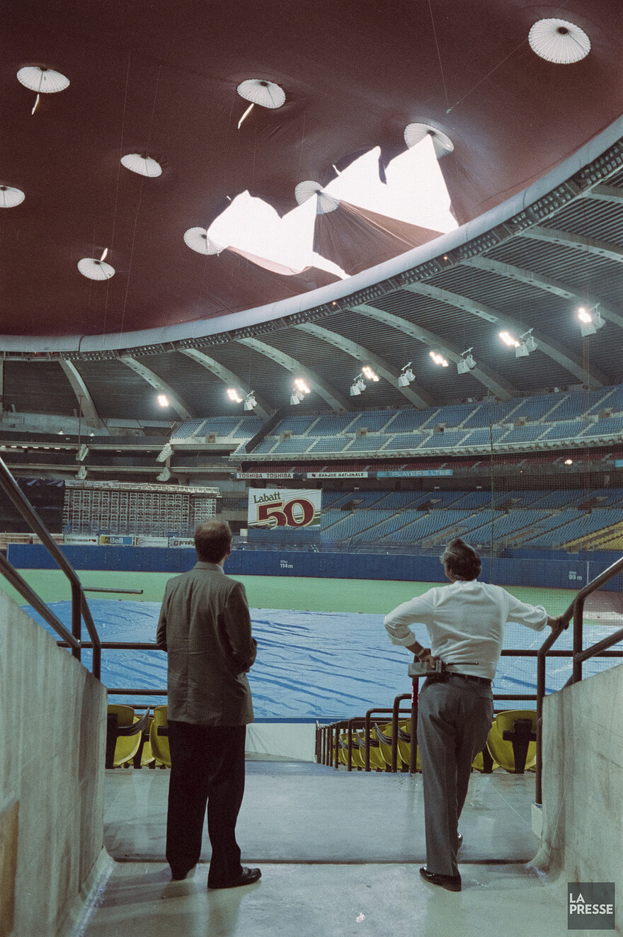 06M_P833S5D1991-0239_002