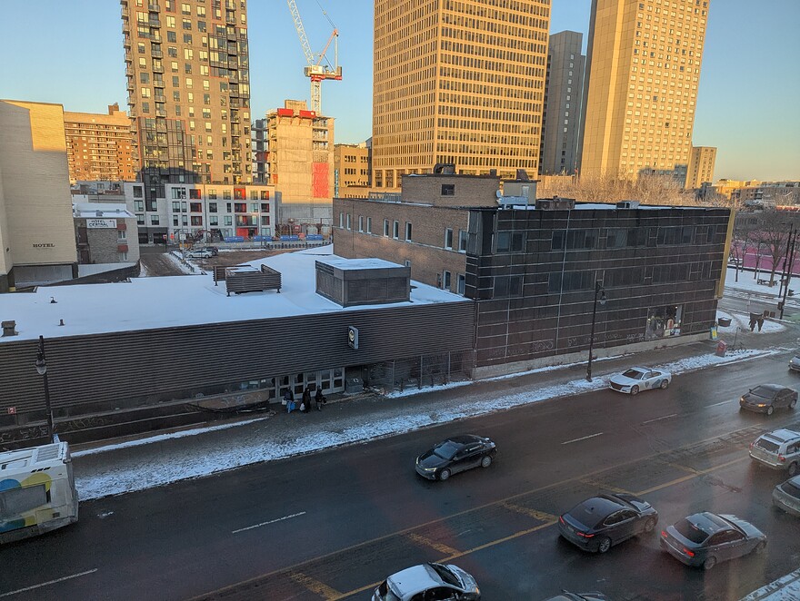 PXL_20250124_210728326