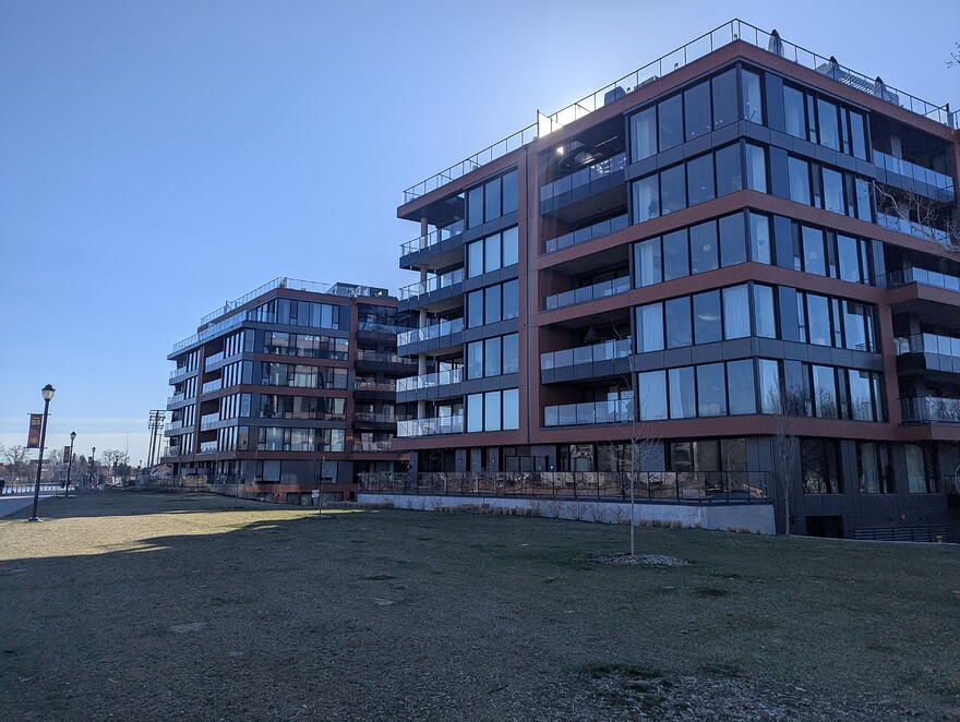 PXL_20250420_205708018
