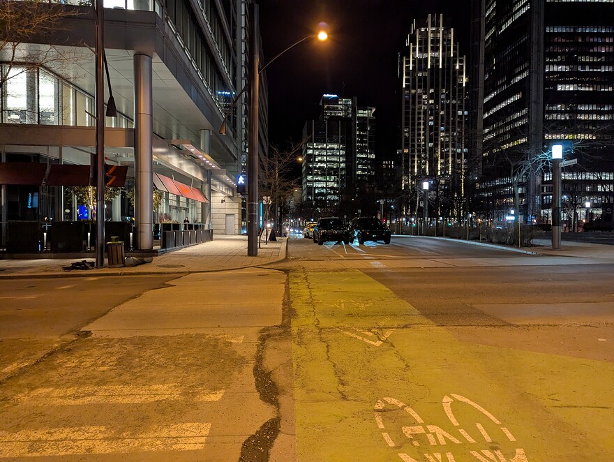McGill / Saint-Jacques, vue vers le sud.