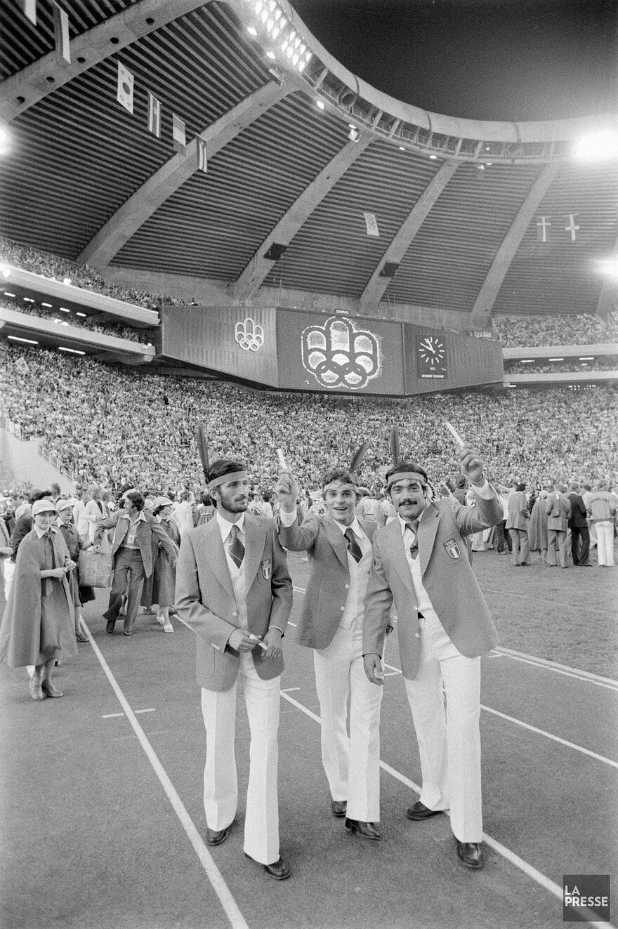 06M_P833S5D1976-0383_010