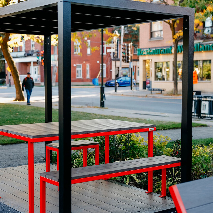 Mobilier de la place Balconville © Annie Diotte / Arrondissement de Verdun880x880