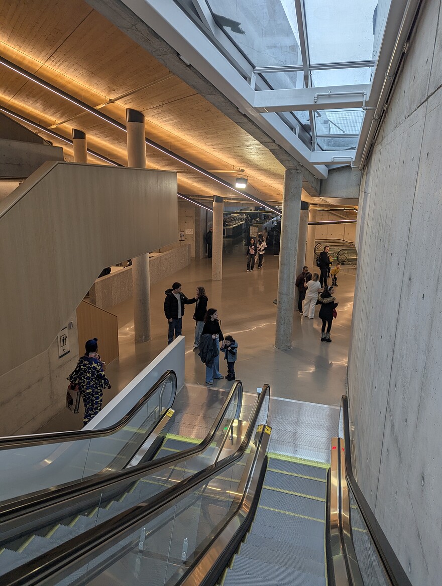 PXL_20250322_175611124