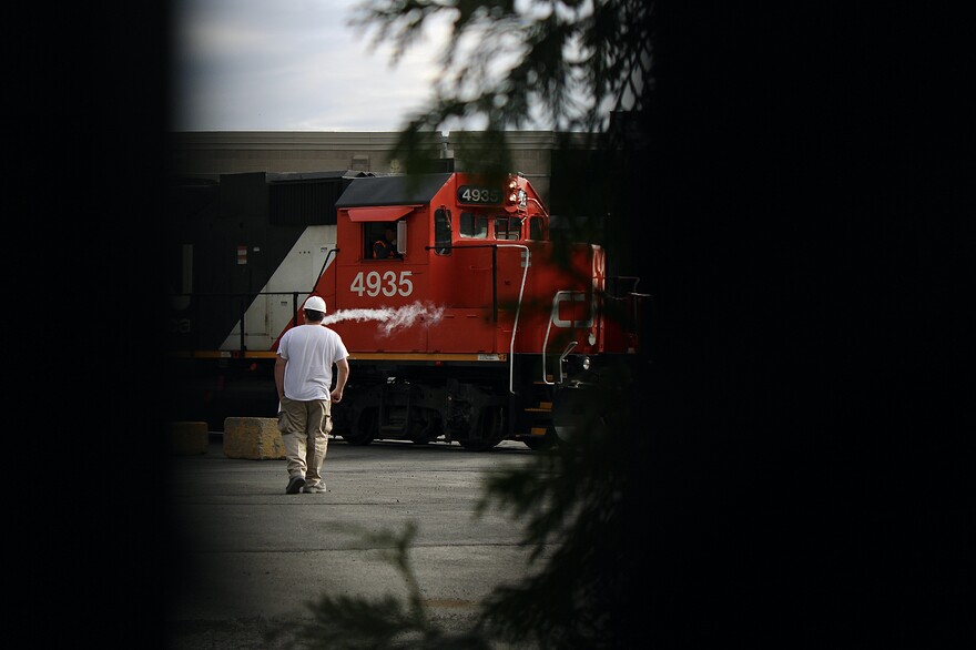 DB8F1FCD-A8DC-4CD6-9D9C-0BD85FDEDD13_1_201_a