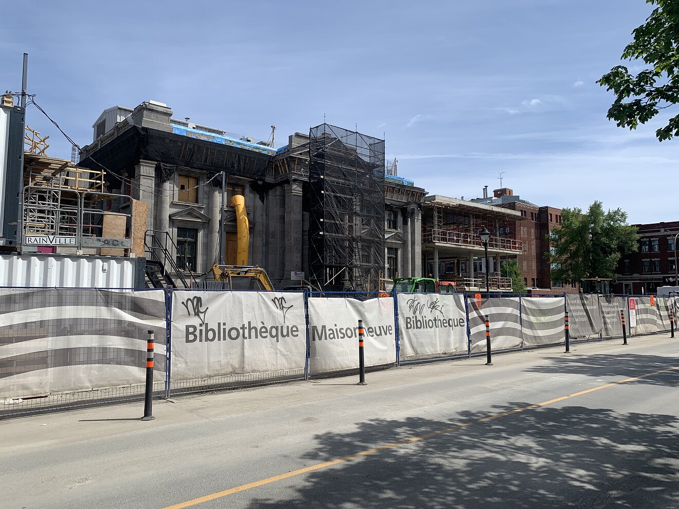 Bibliothèque Maisonneuve (2023) - Projets terminés - Agora Montréal