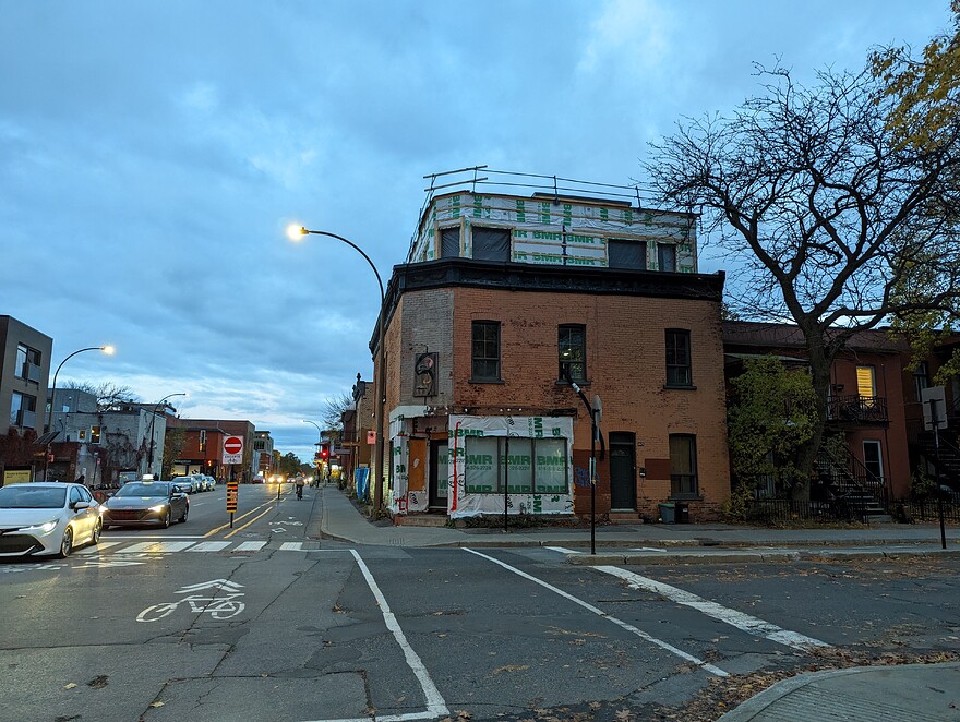 AGC_20251101_215111838