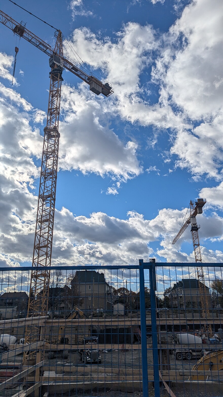 PXL_20251104_175225969