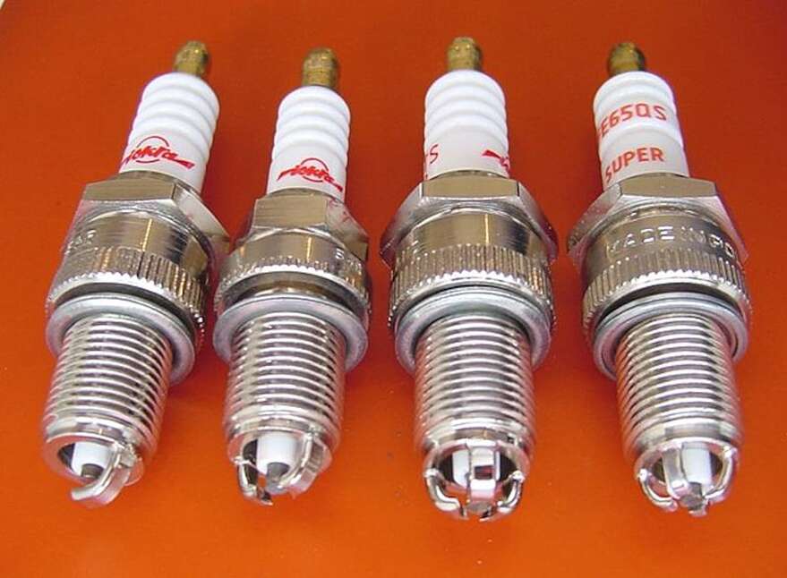 Bougies d'allumage «standards».