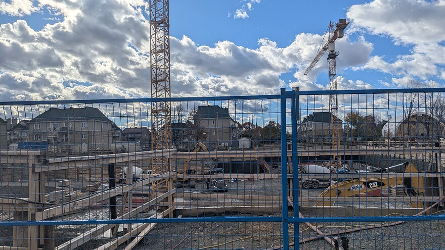 PXL_20251104_175220300