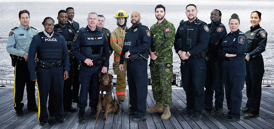 En plus du SPVM et du SIM : Gendarmerie royale du Canada (GRC), Forces armées canadiennes (FAC), Agence des services frontaliers du Canada (ASFC), Sûreté du Québec (SQ), Service correctionnel du Canada (SCC), Marine royale canadienne (MRC), Service de police du Canadien National (Police du CN), Service de police de VIA Rail (Police VIA Rail), Urgences-santé (US) ©SPVM