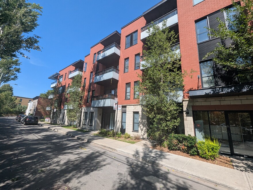 PXL_20250904_175857211