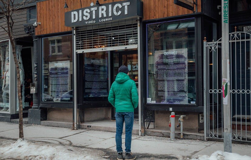 Le District Vidéo Lounge, qui a pignon sur rue en plein coeur du Village gai, a annoncé dimanche devoir fermer ses portes pour quatre jours après une décision de la Régie des alcools, des courses et des jeux.
