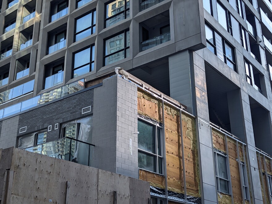 PXL_20240928_201123724