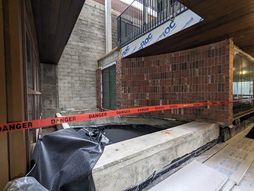 PXL_20231230_185138663