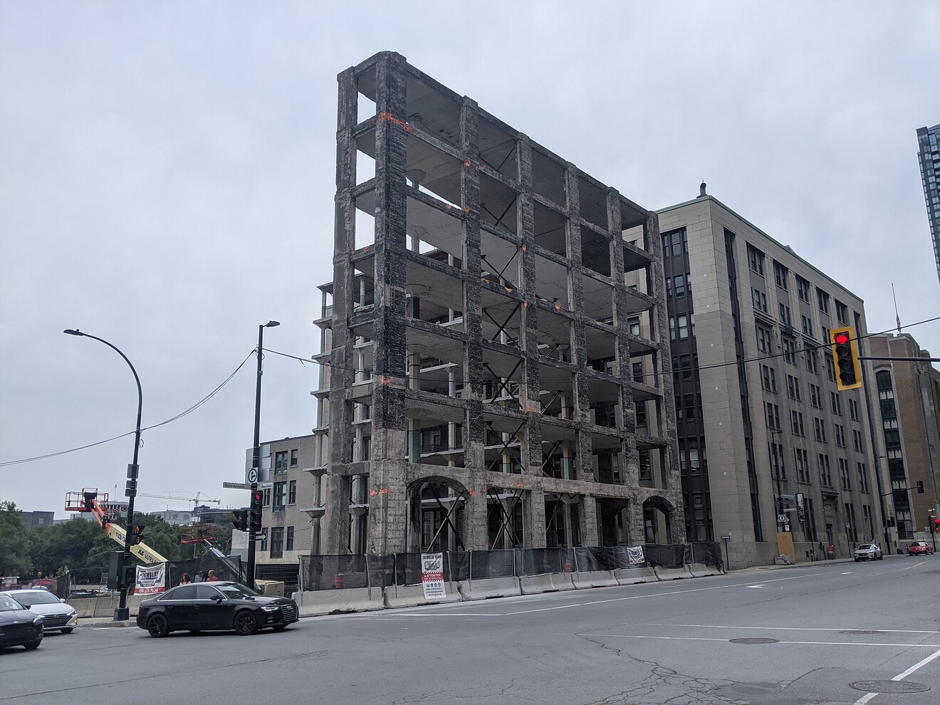 980 SaintAntoine Ouest 25 étages 63 par SameGuy Projets en