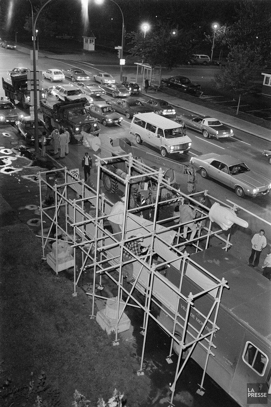 06M_P833S5D1976-0280_016