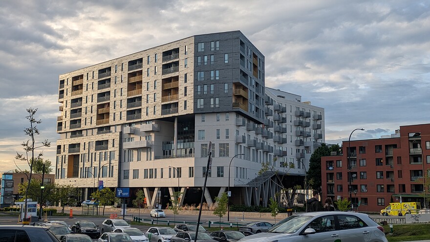 PXL_20250525_231753014.MP