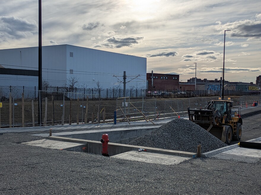 PXL_20250406_214409433