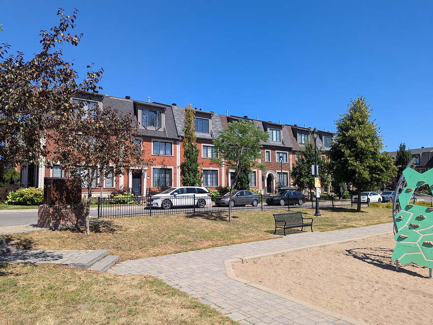 PXL_20250815_181019435.MP