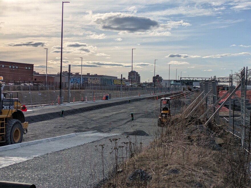 PXL_20250406_214436388