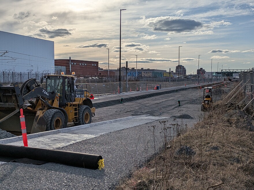 PXL_20250406_214432465