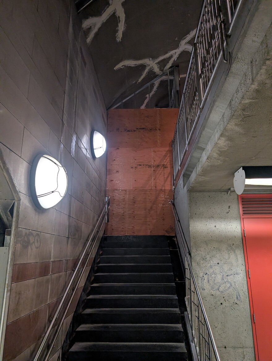 PXL_20251124_201157653.MP