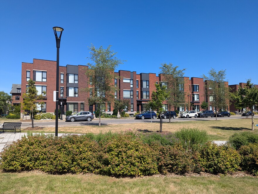 PXL_20250815_185447148