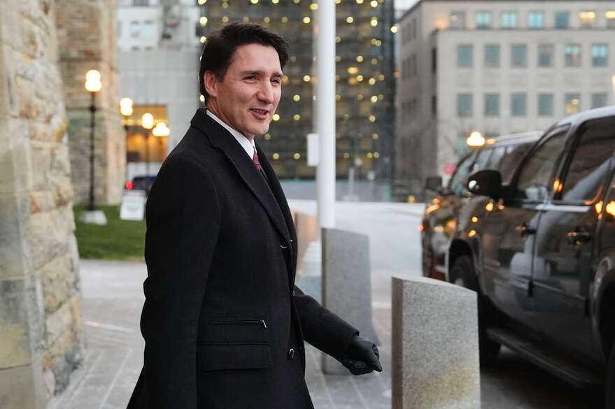 Le premier ministre Justin Trudeau quitte la colline du Parlement à Ottawa après une réunion du cabinet, le vendredi 20 décembre 2024.