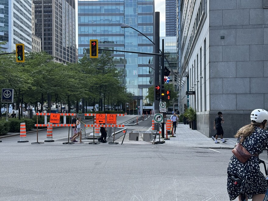 McGill / Saint-Antoine, vue vers le nord