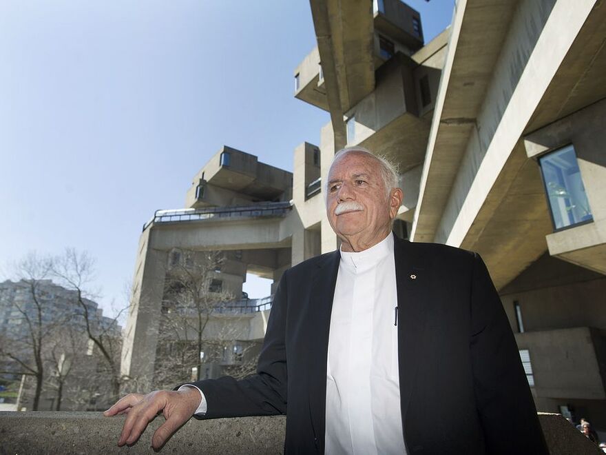 Moshe Safdie in front of Habitat 67, which he designed for Expo 67.