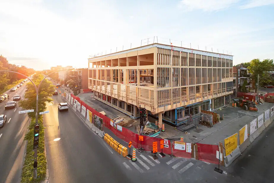 PHOTO VINCENT BRILLANT, FOURNIE PAR JEUNESSE AU SOLEIL - Le bois d’ingénierie québécois est au premier plan du nouvel édifice de Jeunesse au Soleil.