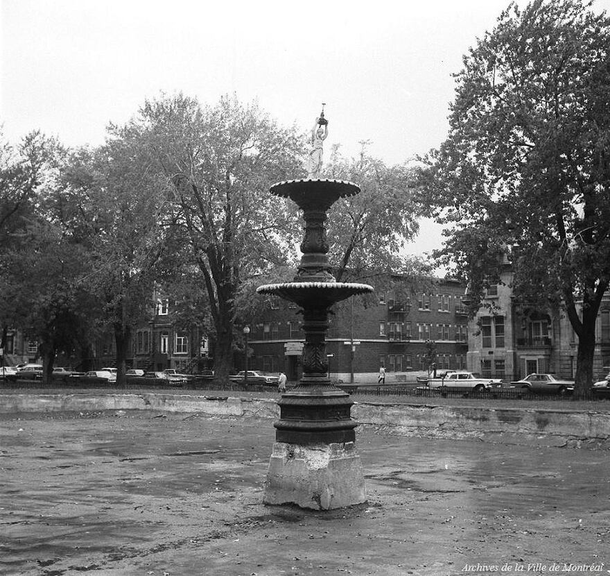 1966 Fontaine Carré Saint-Louis, Henri Rémillard, AVM, VM94-A0388-001