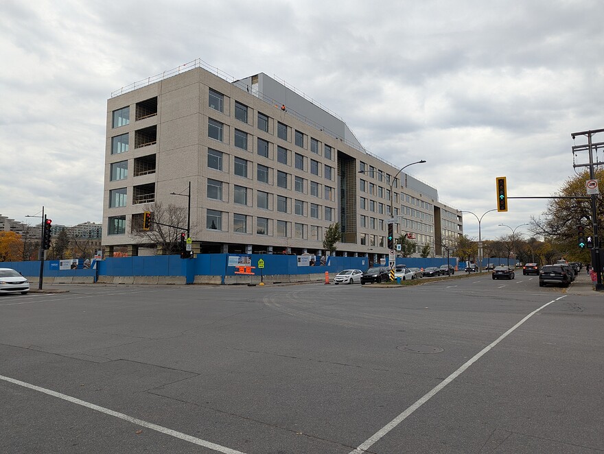 PXL_20251103_160919190