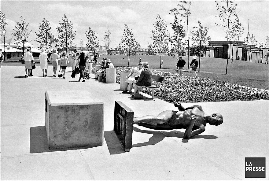 1967.07.13-BAnQ monument renversé
