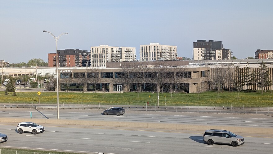 PXL_20260518_222911295