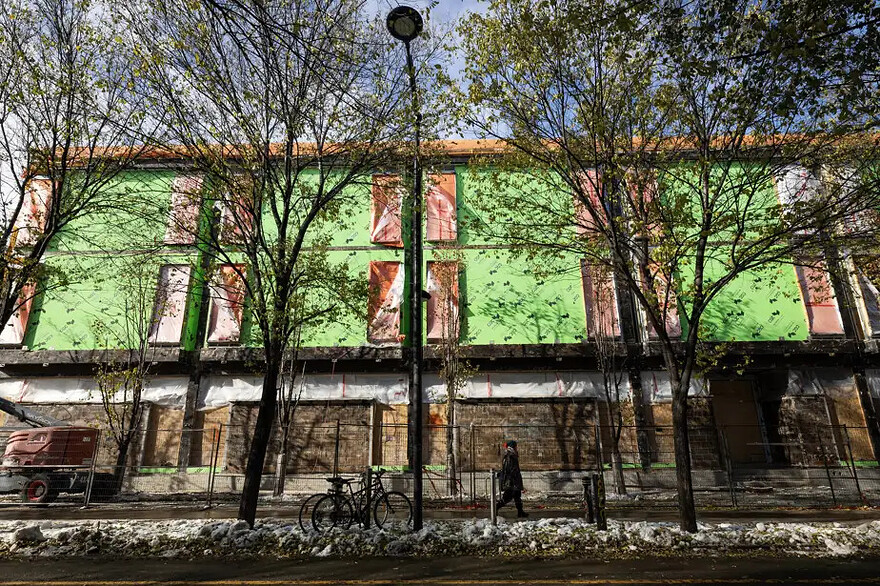 PHOTO PATRICK SANFAÇON, LA PRESSE — L’école Laurier, sur le Plateau-Mont-Royal, est en cours de rénovation depuis 2022.