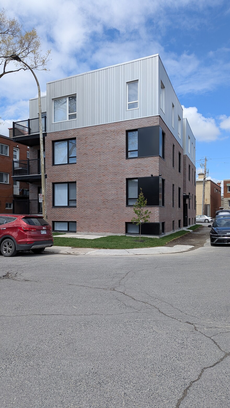 PXL_20260515_180410662
