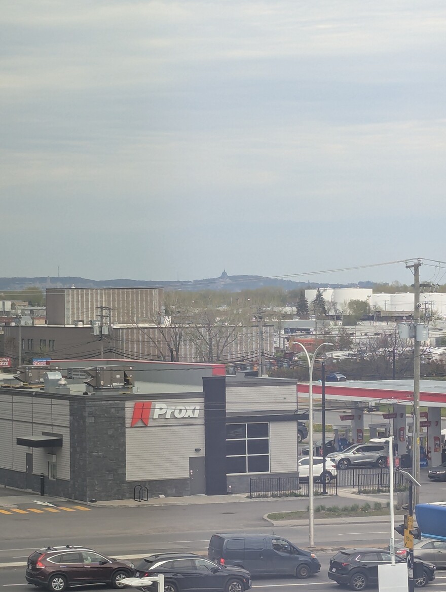 PXL_20260516_200426918