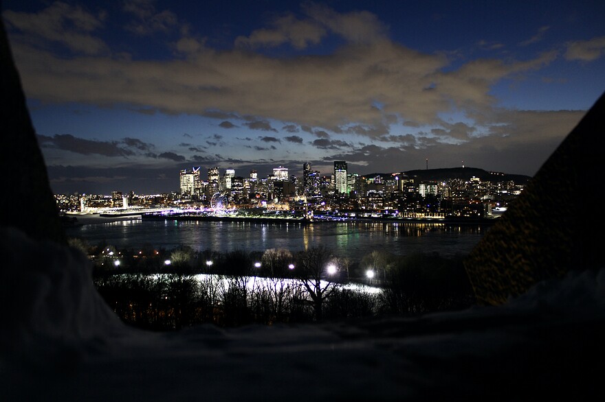 F3359468-E1D1-4CA7-8885-73980BAD5D1E_1_201_a