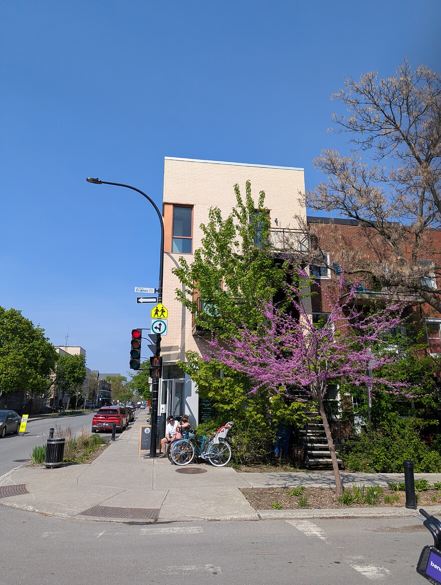 PXL_20260518_193946808