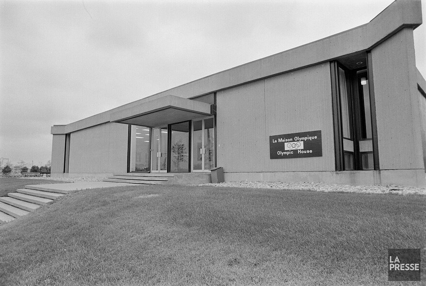 06M_P833S5D1972-0525_0016
