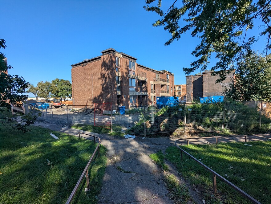PXL_20260911_201925530