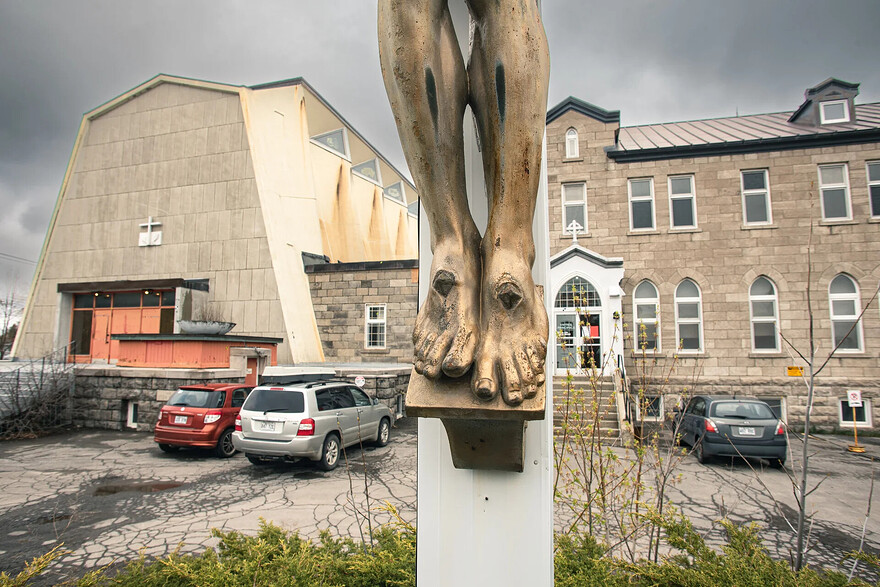Photo: Jean-François Nadeau Le Devoir Une vue du stationnement de l’ancien couvent des Franciscains
