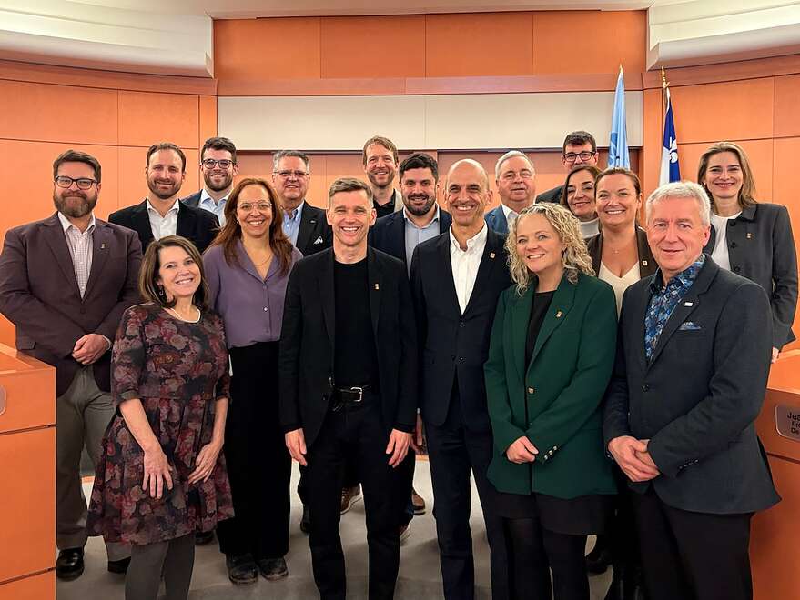 Tous les élus de la Communauté métropolitaine de Québec ont adopté une résolution demandant au gouvernement Legault de revenir sur sa décision.