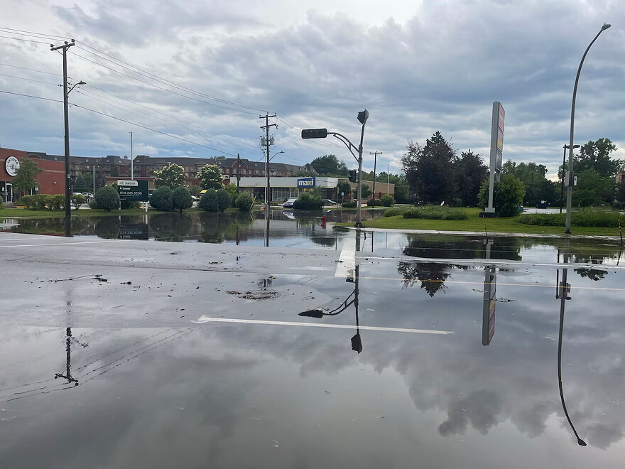 Pierrefonds Boulevard and Saint-Pierre Street in Pierrefonds-Roxboro. (Denise Roberts/CTV News)